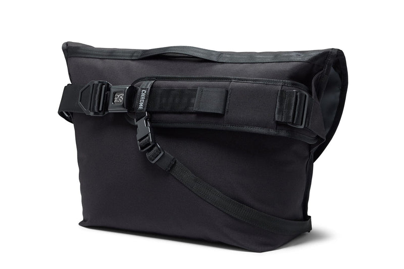 CHROME CTZ 24L Messenger bag