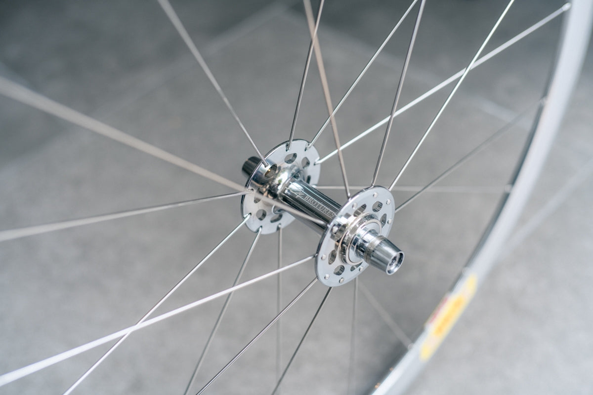 VELOCITY DEEP-V × BROTURES TRACK HUB